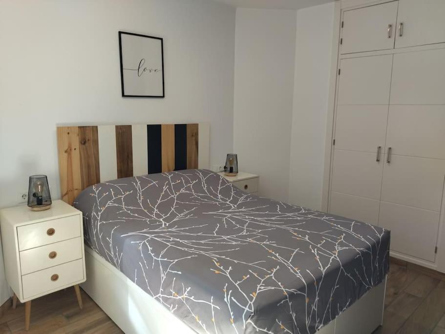 Bonito Piso Recien Reformado Con Zona De Parking Apartman Almuñécar Kültér fotó