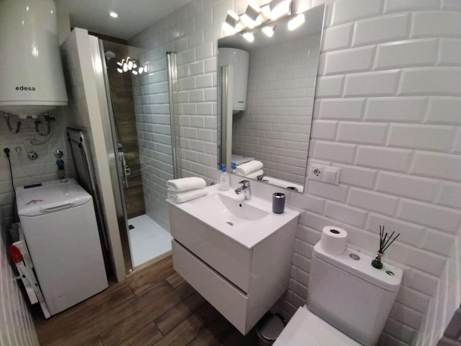Bonito Piso Recien Reformado Con Zona De Parking Apartman Almuñécar Kültér fotó